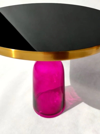 Stolik kawowy glamour Bottle Table 50/53cm różowo-złoty osadzony na szklanej nodze