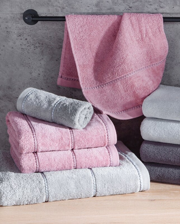 RĘCZNIK MARI (16) 70 X 140 CM ZIELONY