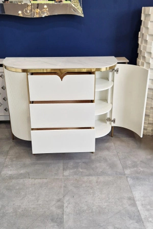 Komoda Bianca glamour 120cm ze złotymi detalami