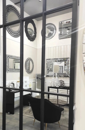 Lustro okienne Manhattan 170/76cm w stylu loft z czarnymi szprosami i stalową ramą