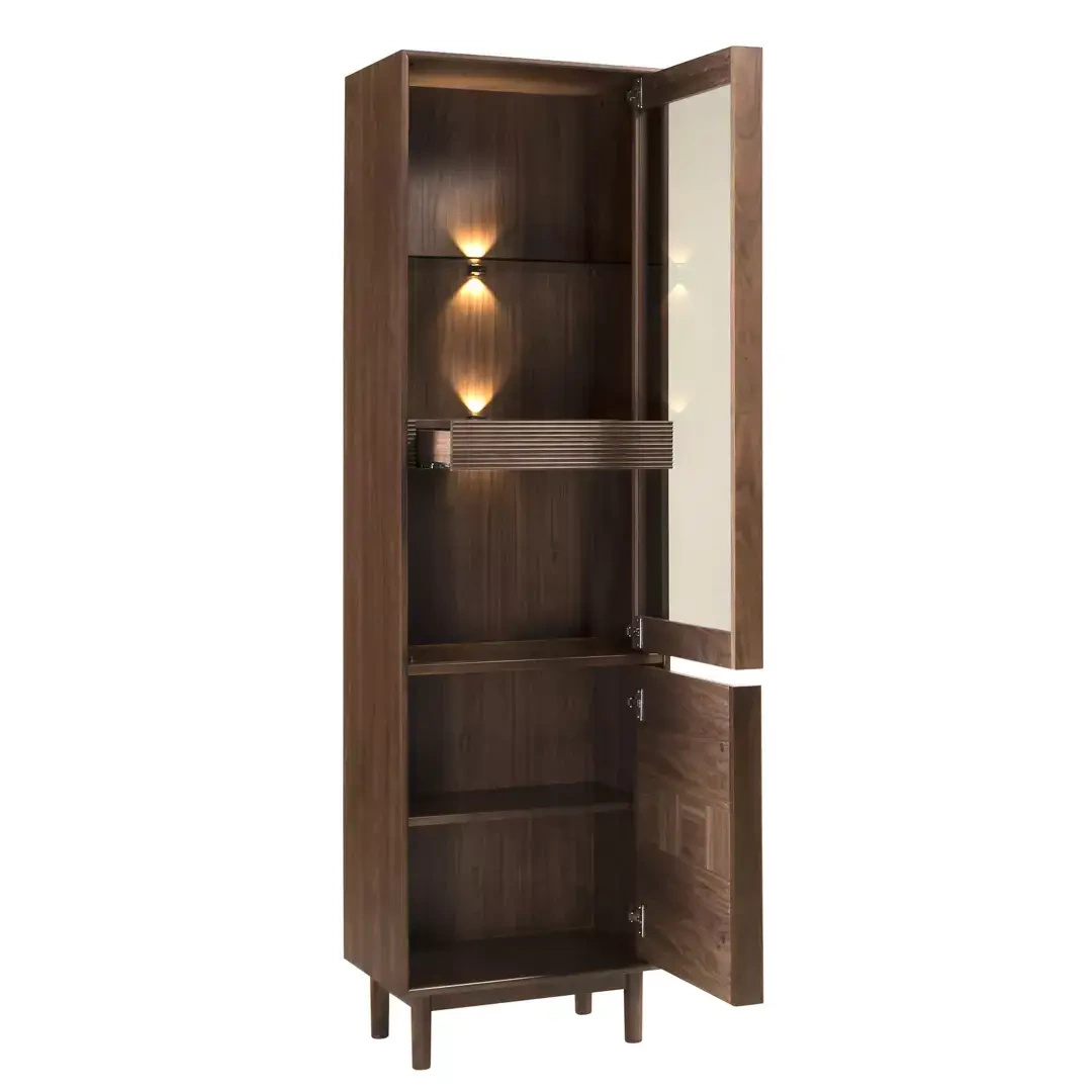 Zbliżenie na front witryny Cantiero