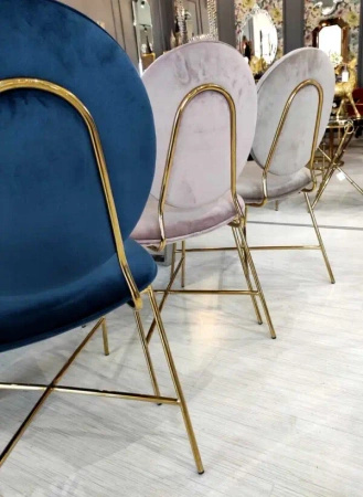 Krzesło niebieskie Rossario 51/88/64cm na złotym misternym stelażu ozdobne welurowe