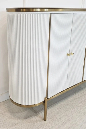 Komoda biała Marion glamour ryflowana ze złoceniami