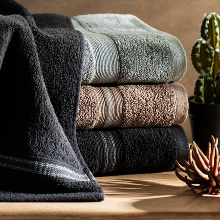 RĘCZNIK TRIS (04) 70 X 140 CM CIEMNOBEŻOWY