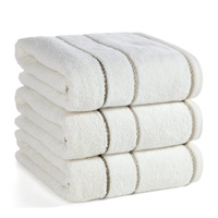 RĘCZNIK NEL (02) 70 X 140 CM KREMOWY