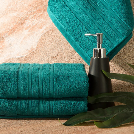 RĘCZNIK LAVIN (05) 70 X 140 CM GRANATOWY