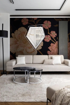 Lustro Massei I 92/105cm o nieregularnym wielokątnym kształcie ze srebrną metalową ramą