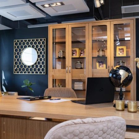 Elegancka biblioteczka 4-drzwiowa 206 cm Ambasador