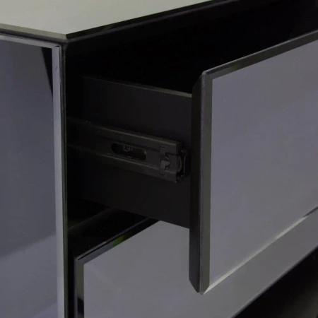 Szafka nocna Bresso glamour czarne lustrzane elementy na drewnianych nóżkach 55/45/62 cm