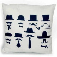Poduszka dekoracyjna biała z granatowym motywem 45x45